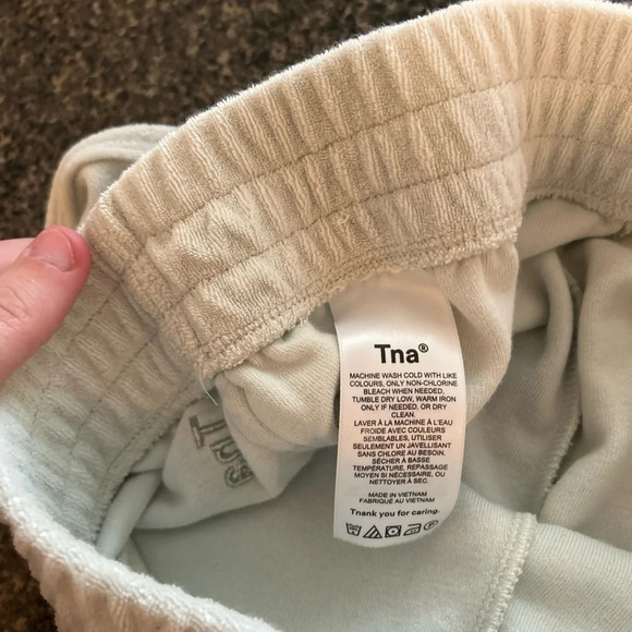 Aritzia TNA Houston Short Towel Terry Cloth Size Small 
Light Mint Green Beach - Picture 9 of 10